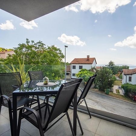 Villa Apartments Lela Rabac Ngoại thất bức ảnh