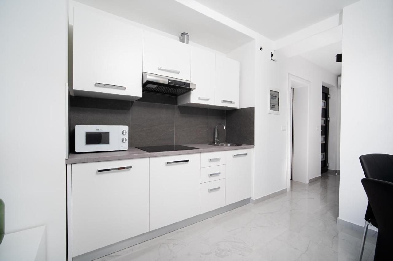 Villa Apartments Lela Rabac Ngoại thất bức ảnh