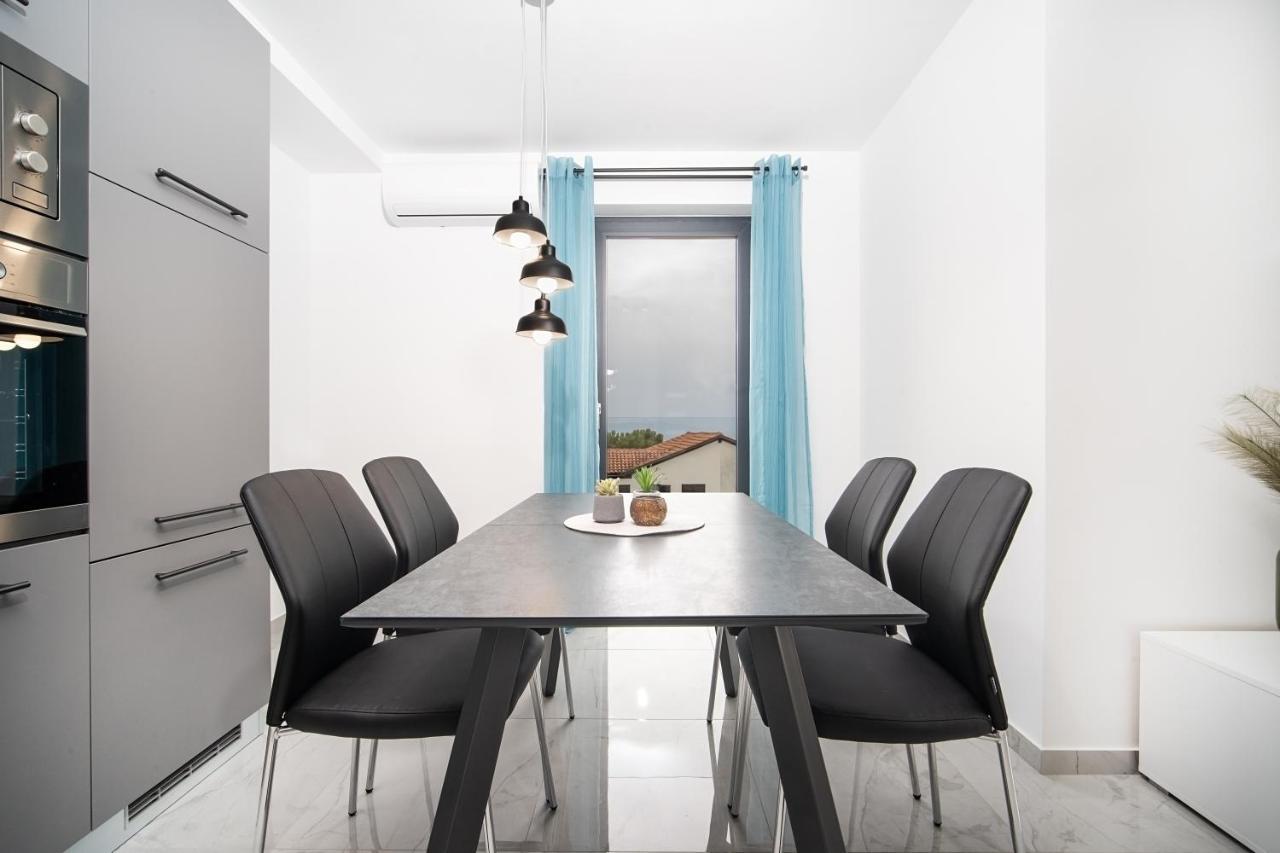 Villa Apartments Lela Rabac Ngoại thất bức ảnh