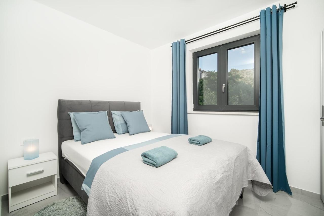 Villa Apartments Lela Rabac Ngoại thất bức ảnh