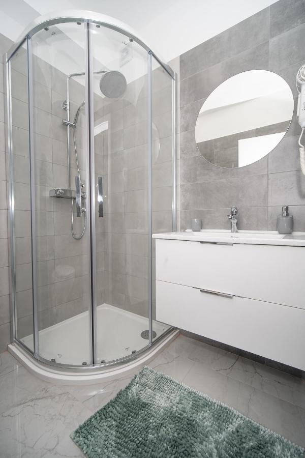 Villa Apartments Lela Rabac Ngoại thất bức ảnh